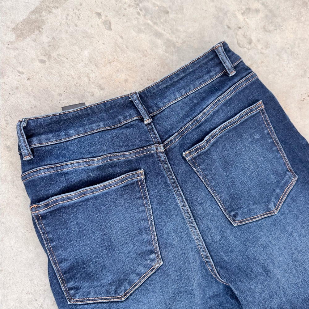 Well Worn Wide Leg High-Rise Jeans in Dark Blue Wash Size 8 - Picture 6 of 7
